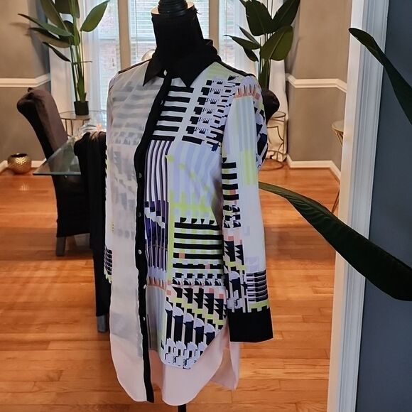 Lily button up shirt sz xs - Picture 4 of 5